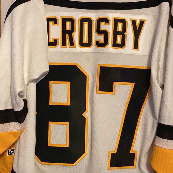 Retro Sidney Crosby Pittsburgh Penguins CCM Jersey - Picture 7 of 9